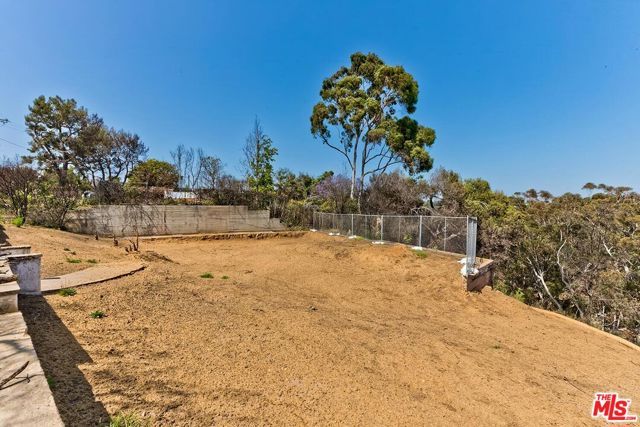 824 Chautauqua Boulevard, Pacific Palisades (los Angeles), CA 90272