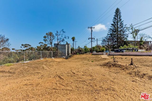 824 Chautauqua Boulevard, Pacific Palisades (los Angeles), CA 90272