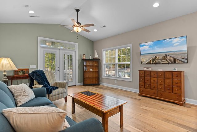 1809 24th Ave. N, North Myrtle Beach, SC 29582