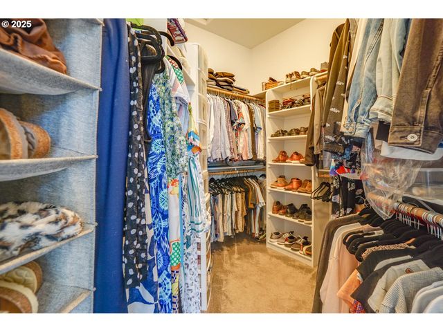 1904 Nw MARYLAND St, Camas, WA 98607