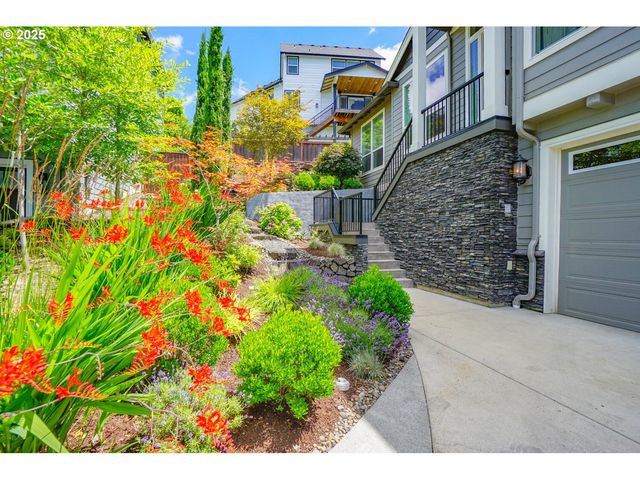 1904 Nw MARYLAND St, Camas, WA 98607