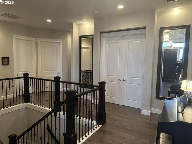 1904 Nw MARYLAND St, Camas, WA 98607