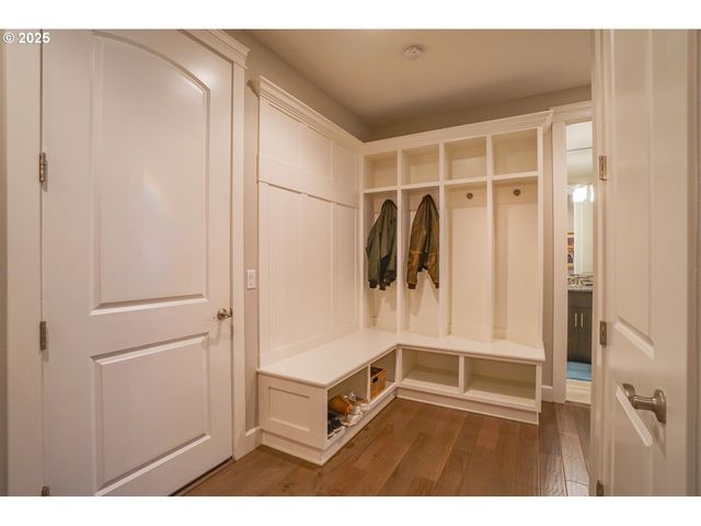 1904 Nw MARYLAND St, Camas, WA 98607