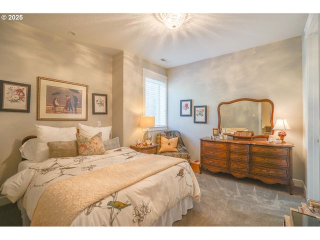 1904 Nw MARYLAND St, Camas, WA 98607