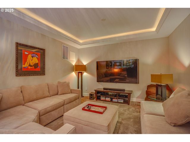 1904 Nw MARYLAND St, Camas, WA 98607