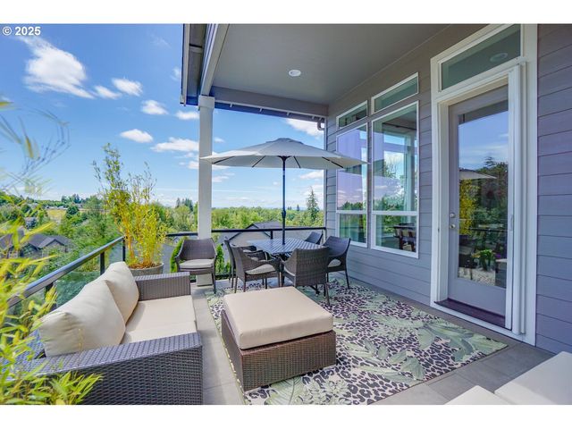 1904 Nw MARYLAND St, Camas, WA 98607