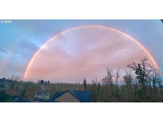 1904 Nw MARYLAND St, Camas, WA 98607