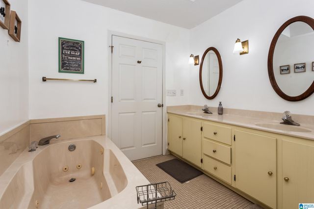 2202 HATHAWAY HEIGHTS ROAD, Anniston, AL 36207