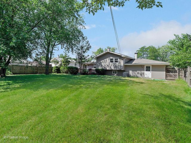 5735 Virginia Avenue, Clarendon Hills, IL 60514