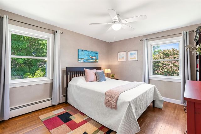 71 Primrose Hill Road, Barrington, RI 02806