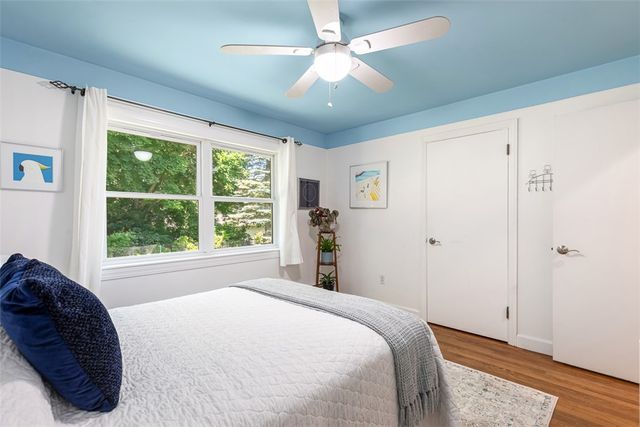 71 Primrose Hill Road, Barrington, RI 02806