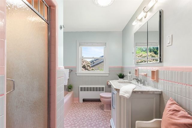71 Primrose Hill Road, Barrington, RI 02806