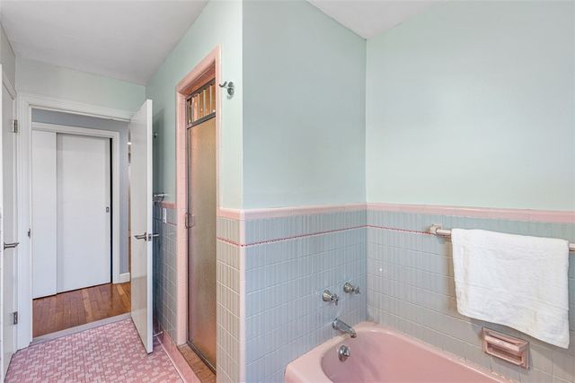 71 Primrose Hill Road, Barrington, RI 02806