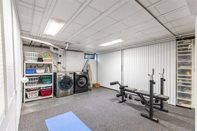 71 Primrose Hill Road, Barrington, RI 02806