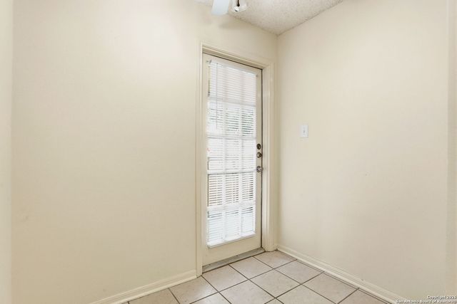 7738 Chambers Rd Apt 907, San Antonio, TX 78229