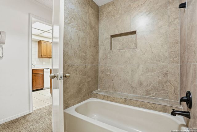 7738 Chambers Rd Apt 907, San Antonio, TX 78229