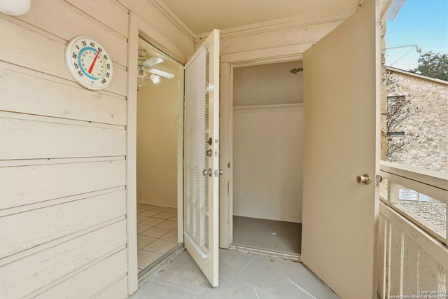 7738 Chambers Rd Apt 907, San Antonio, TX 78229