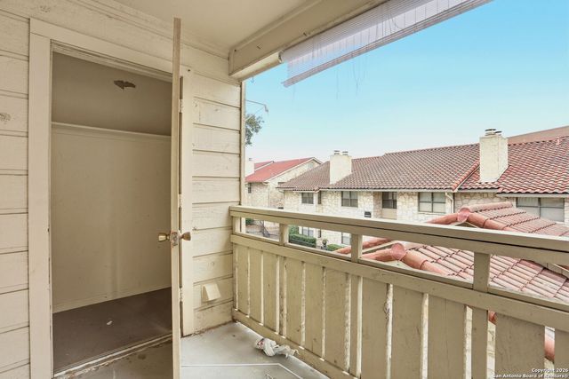 7738 Chambers Rd Apt 907, San Antonio, TX 78229