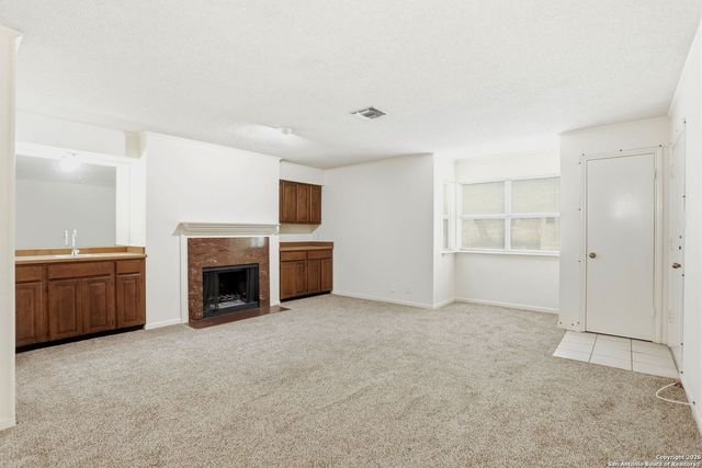 7738 Chambers Rd Apt 907, San Antonio, TX 78229