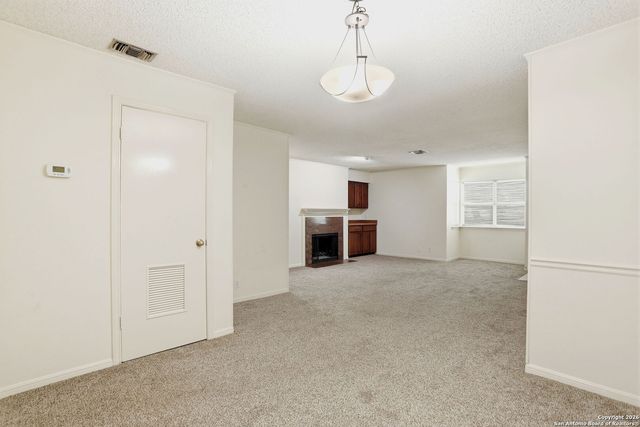 7738 Chambers Rd Apt 907, San Antonio, TX 78229