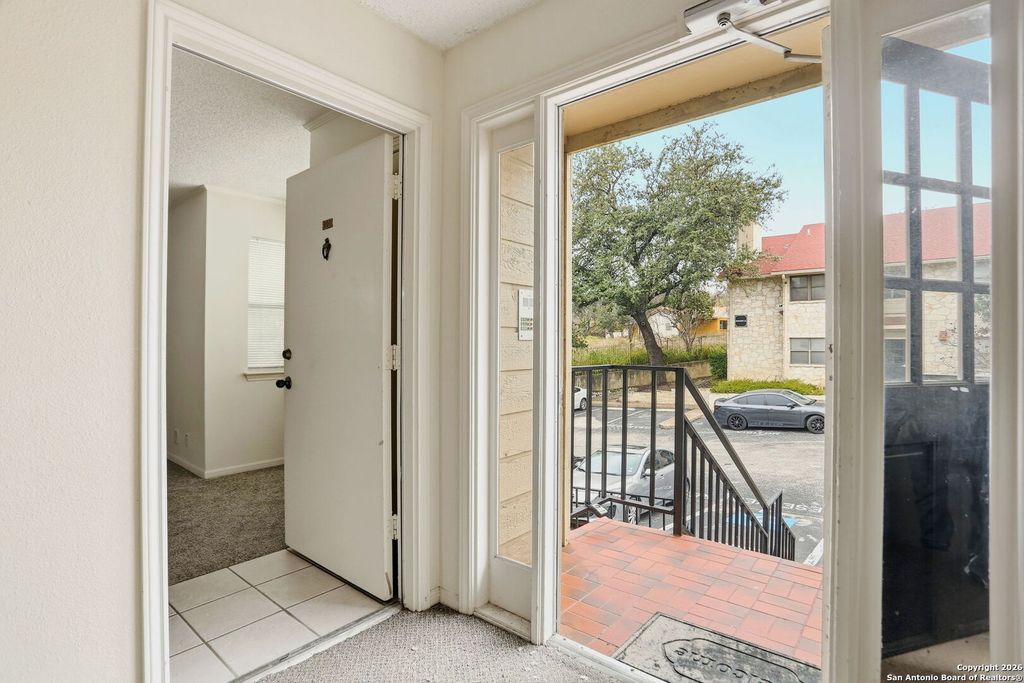 7738 Chambers Rd Apt 907, San Antonio, TX 78229