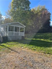 323 Aley Hill Road, Big Beaver, PA 15010