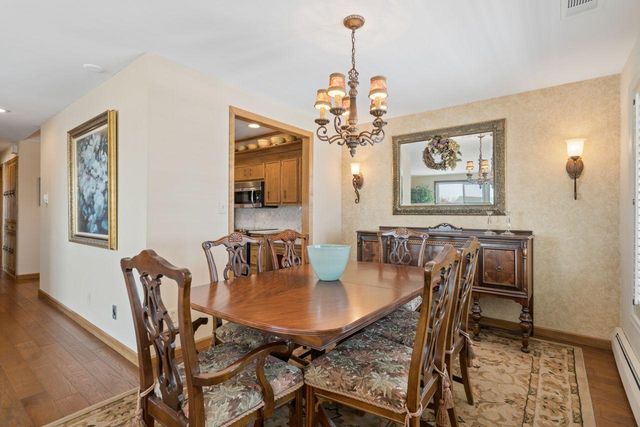 6300 Xerxes Avenue S 44, Edina, MN 55423