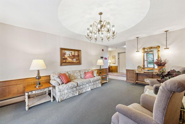 6300 Xerxes Avenue S 44, Edina, MN 55423