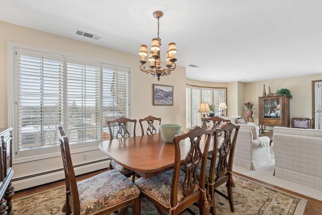 6300 Xerxes Avenue S 44, Edina, MN 55423