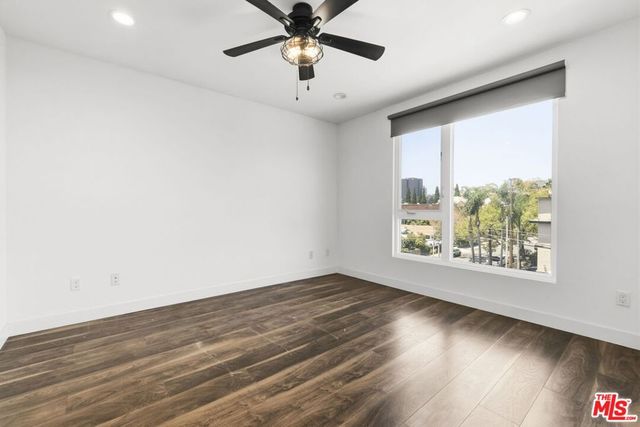 6021 W Beachwood Lane, Los Angeles, CA 90038