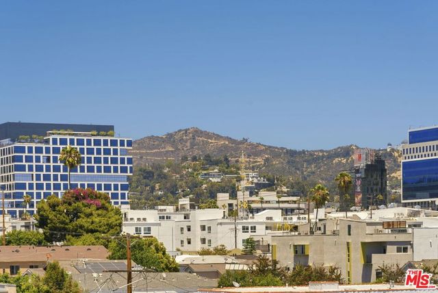 6021 W Beachwood Lane, Los Angeles, CA 90038