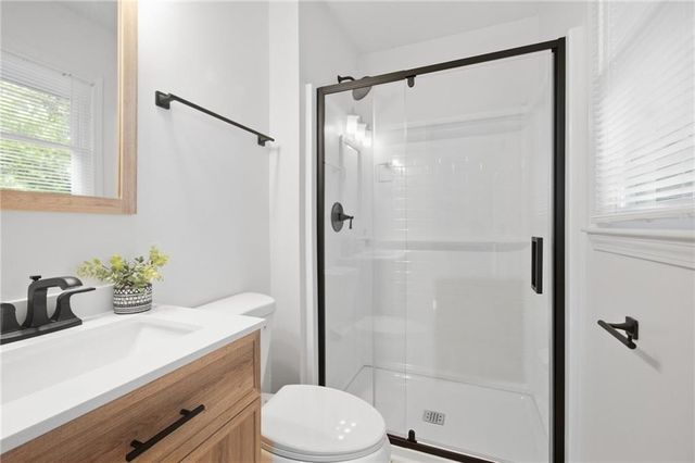 713 SW Williams Street, Lee's Summit, MO 64081