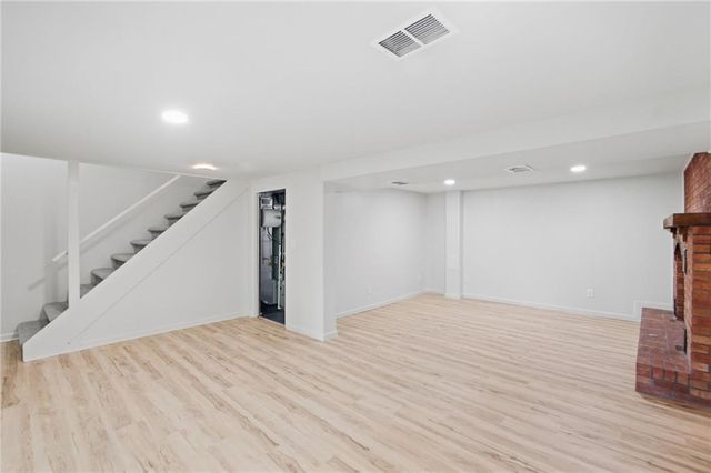 713 SW Williams Street, Lee's Summit, MO 64081