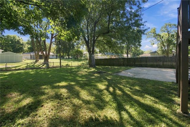 713 SW Williams Street, Lee's Summit, MO 64081