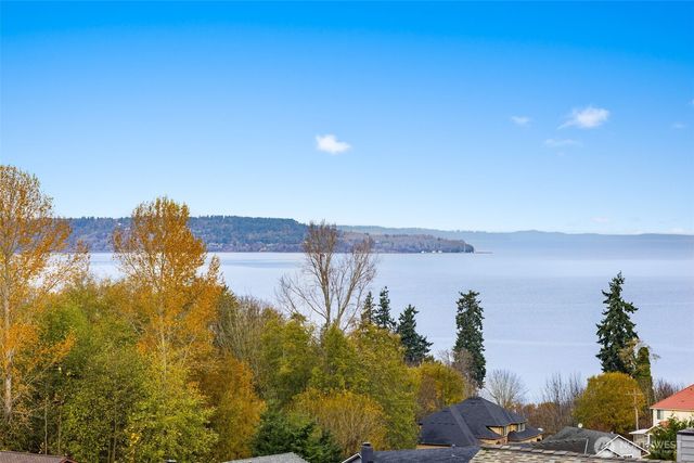 204 SW 298th Place, Federal Way, WA 98023