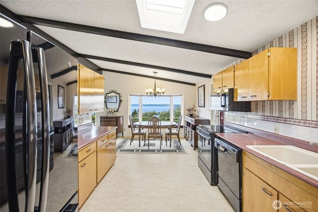 204 SW 298th Place, Federal Way, WA 98023