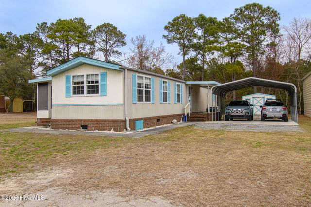 1602 Pelican Place SW, Shallotte, NC 28470