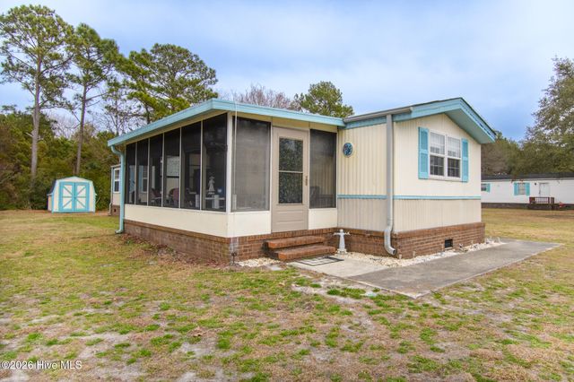 1602 Pelican Place SW, Shallotte, NC 28470