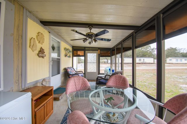 1602 Pelican Place SW, Shallotte, NC 28470