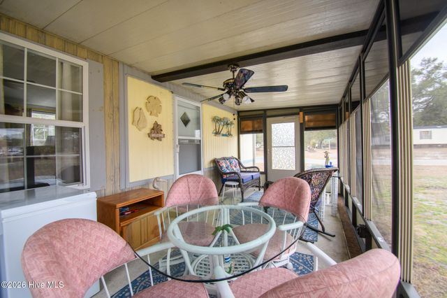 1602 Pelican Place SW, Shallotte, NC 28470