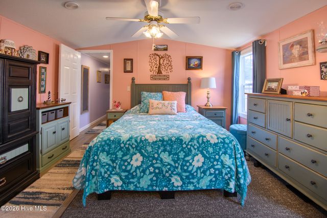 1602 Pelican Place SW, Shallotte, NC 28470