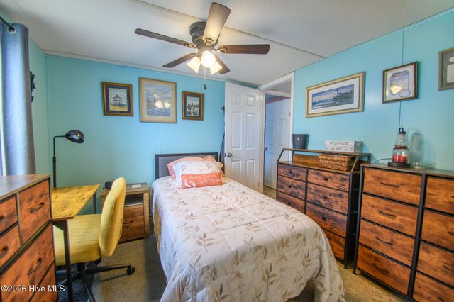 1602 Pelican Place SW, Shallotte, NC 28470