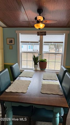 1602 Pelican Place SW, Shallotte, NC 28470