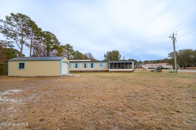 1602 Pelican Place SW, Shallotte, NC 28470