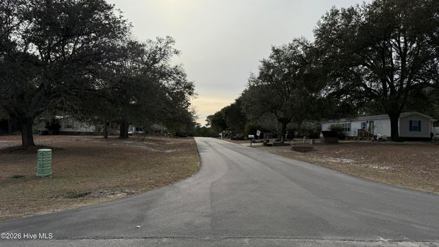 1602 Pelican Place SW, Shallotte, NC 28470