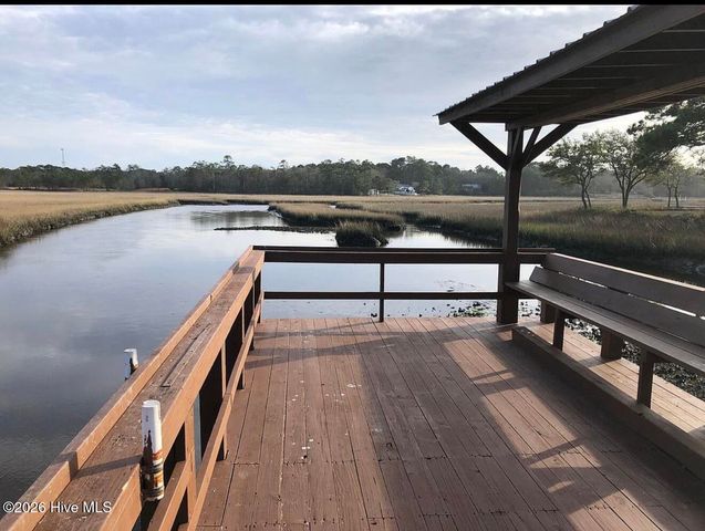 1602 Pelican Place SW, Shallotte, NC 28470