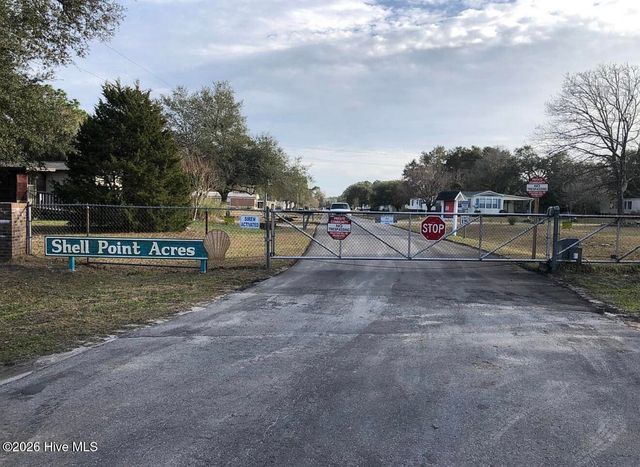 1602 Pelican Place SW, Shallotte, NC 28470