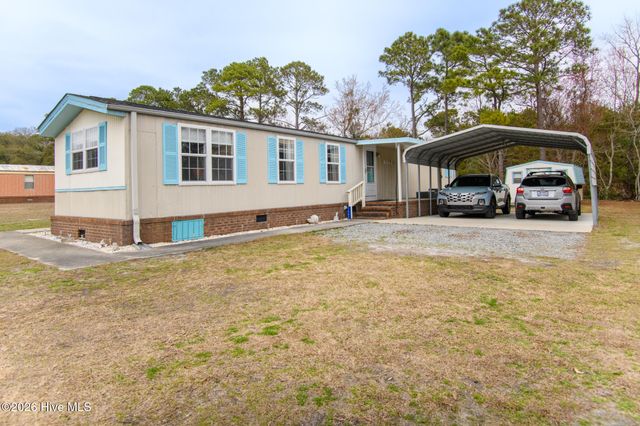 1602 Pelican Place SW, Shallotte, NC 28470