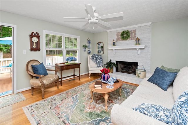 405 Ridgemont Drive, Fayetteville, GA 30215