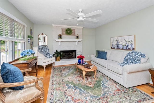 405 Ridgemont Drive, Fayetteville, GA 30215